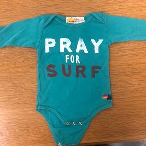 Aviator nation ‘pray for surf’ onsie 3-6 mo